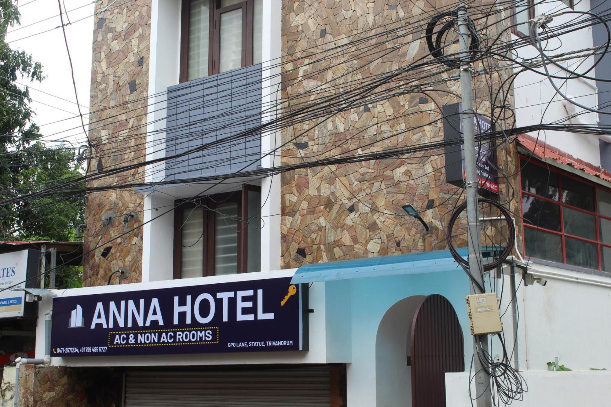 Anna Hotel Thiruvananthapuram Ngoại thất bức ảnh