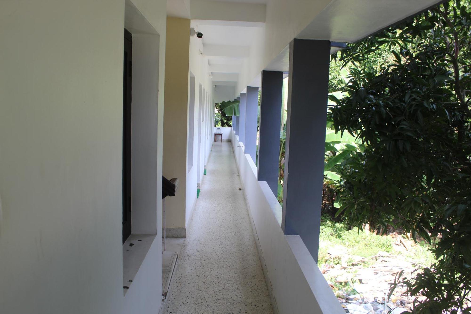 Anna Hotel Thiruvananthapuram Ngoại thất bức ảnh